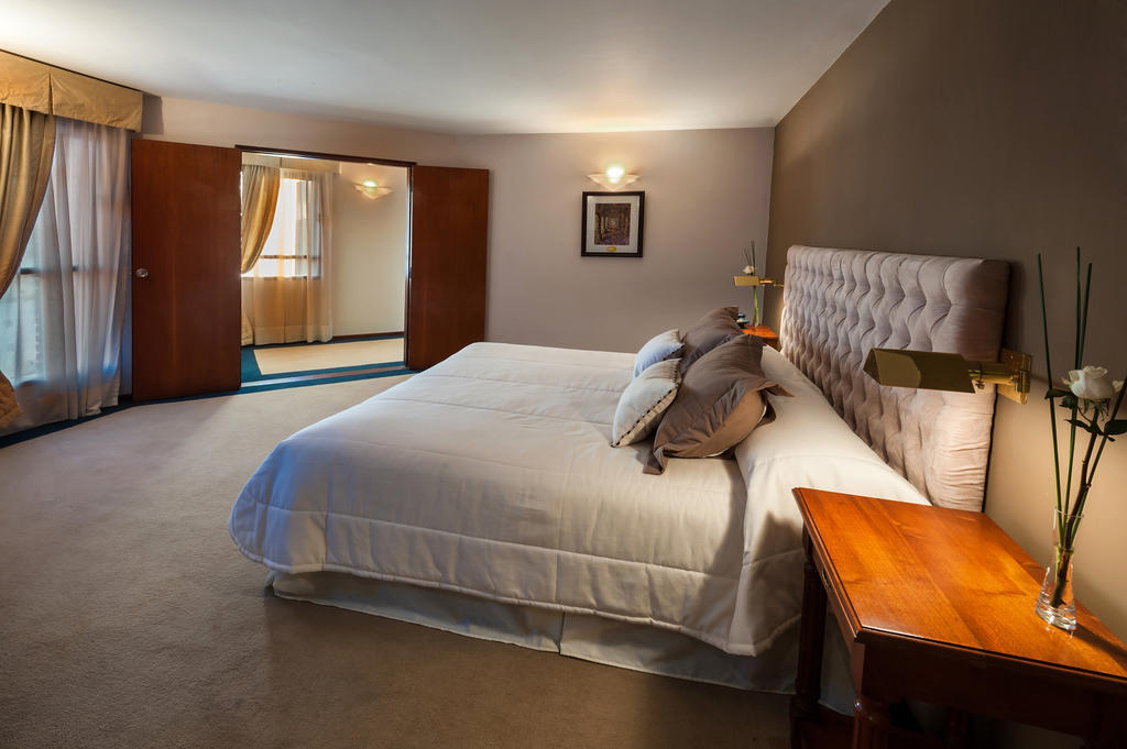 Hotel De La Canada Кордоба Екстериор снимка